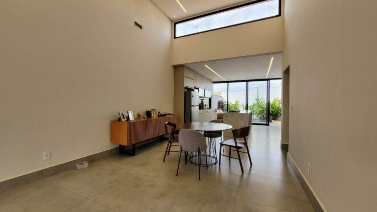 Casa em Condomínio à venda no Quinta da Mata: