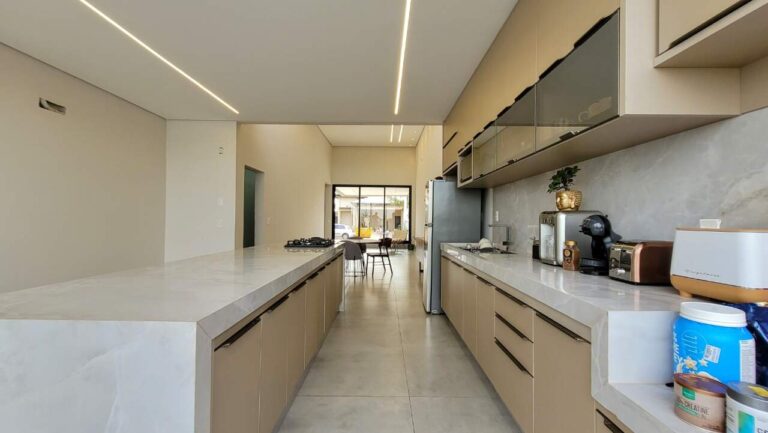 Casa em Condomínio à venda no Quinta da Mata:
