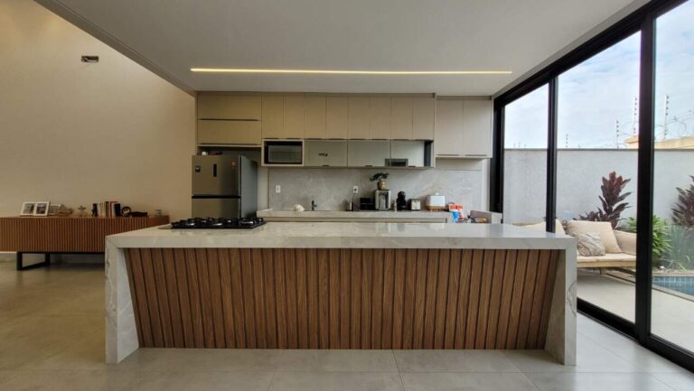 Casa em Condomínio à venda no Quinta da Mata: