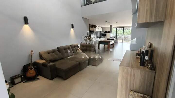 Casa em Condomínio à venda no Vila do Golfe: