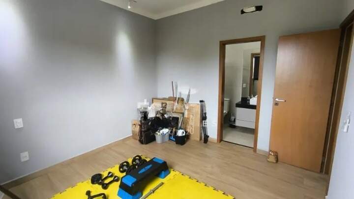 Casa em Condomínio à venda no Vila do Golfe: