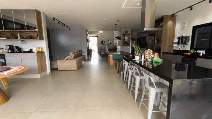 Casa em Condomínio à venda no Vila do Golfe: