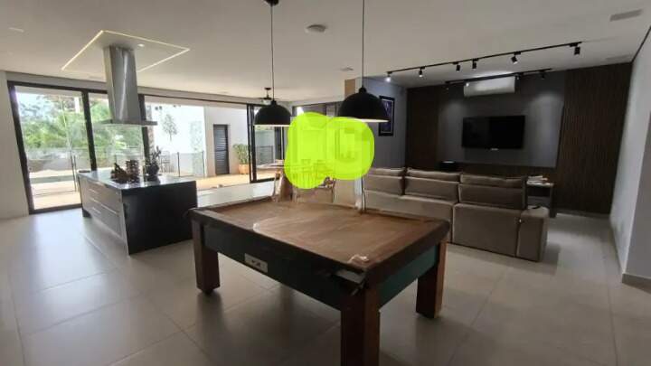 Casa em Condomínio à venda no Vila do Golfe: