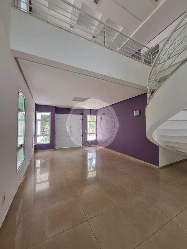 Casa em Condomínio à venda no Jardim Irajá: