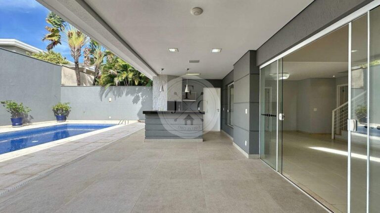 Casa em Condomínio à venda no Vila do Golfe: