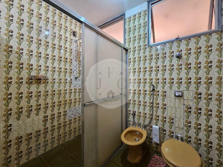 Apartamento Tipo à venda no Centro:
