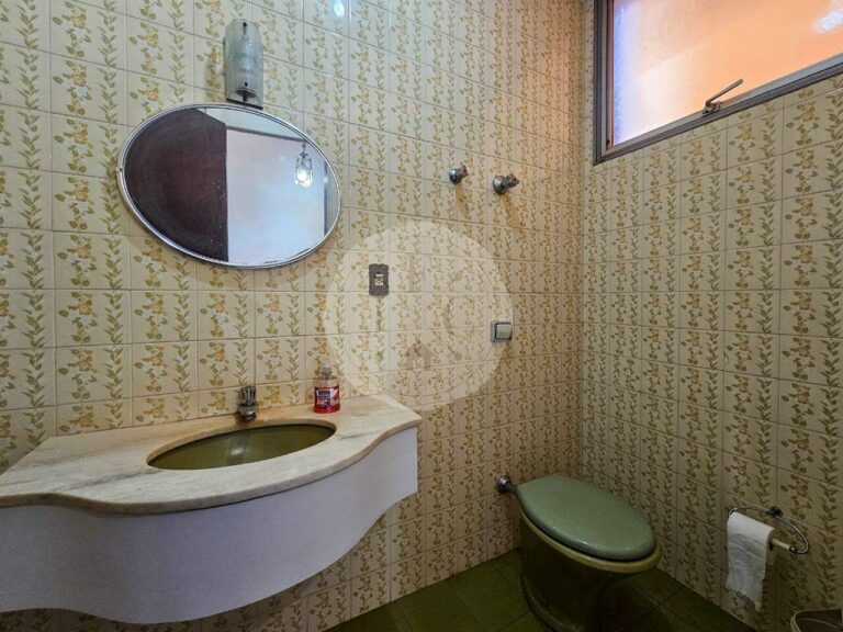 Apartamento Tipo à venda no Centro: