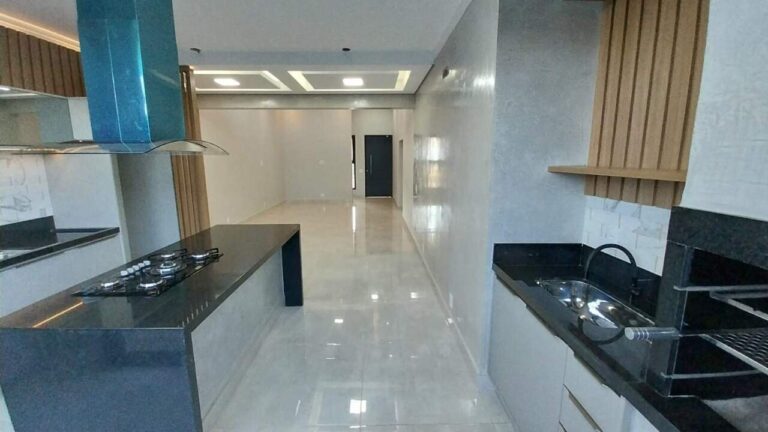 Casa em Condomínio à venda no Real Sul: