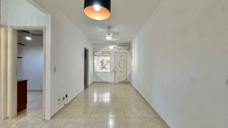 Casa em Condomínio à venda no Jardim dos Gerânios: