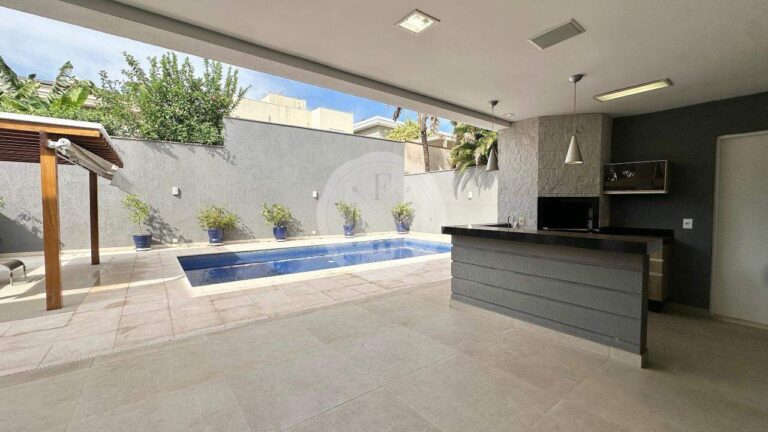 Casa em Condomínio à venda no Vila do Golfe: