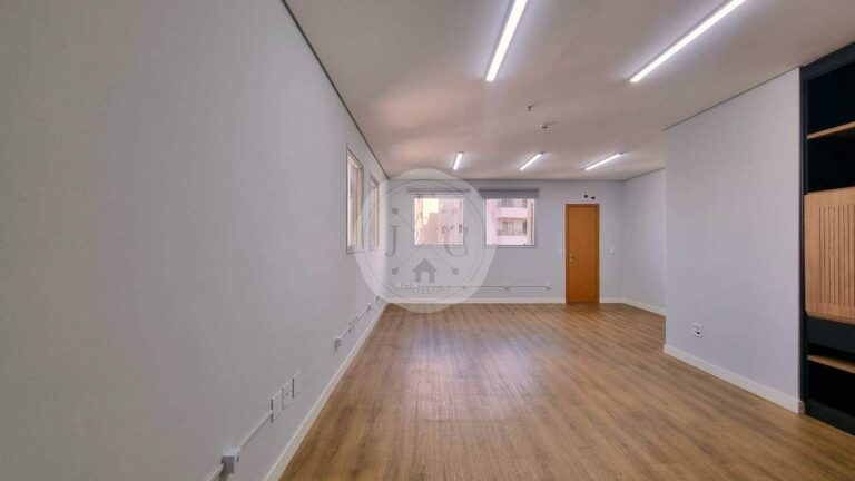 Sala Comercial à venda no Jardim Botânico: