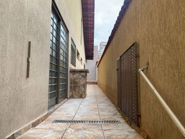 Casa à venda no Ribeirânia: