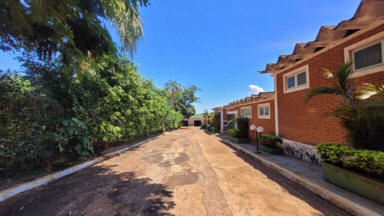 Área à venda no Parque Residencial Cidade Universitária: