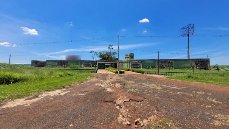 Área à venda no Parque Residencial Cidade Universitária: