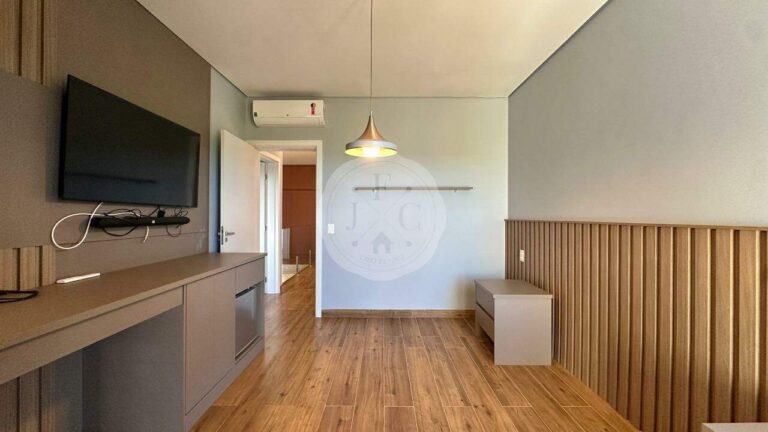 Casa em Condomínio para aluguel no Vila do Golfe: