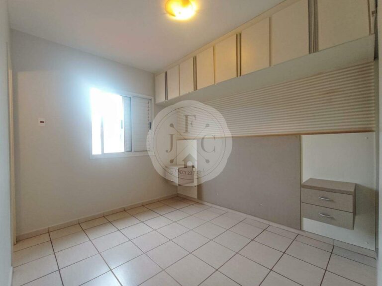 Casa em Condomínio à venda no Vila do Golfe: