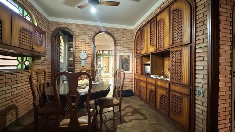 Casa para aluguel no Alto da Boa Vista:
