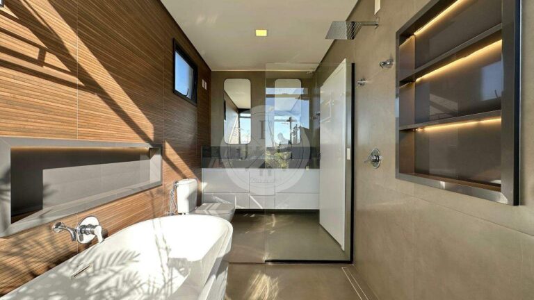 Casa em Condomínio para aluguel no Vila do Golfe: