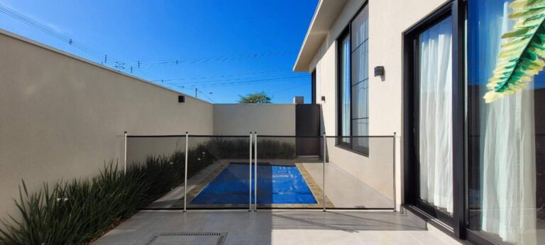 Casa em Condomínio à venda no Vila do Golfe: piscina