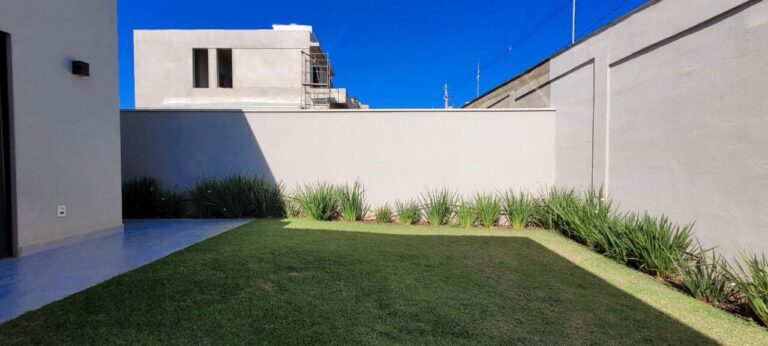 Casa em Condomínio à venda no Vila do Golfe: quintal