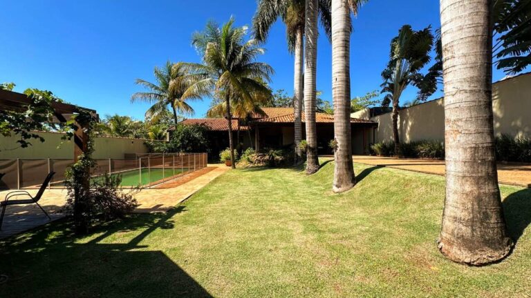 Casa em Condomínio à venda no Royal Park: