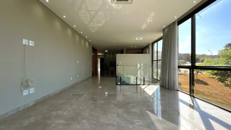 Casa em Condomínio à venda no Residencial e Empresarial Alphaville: sala de estar