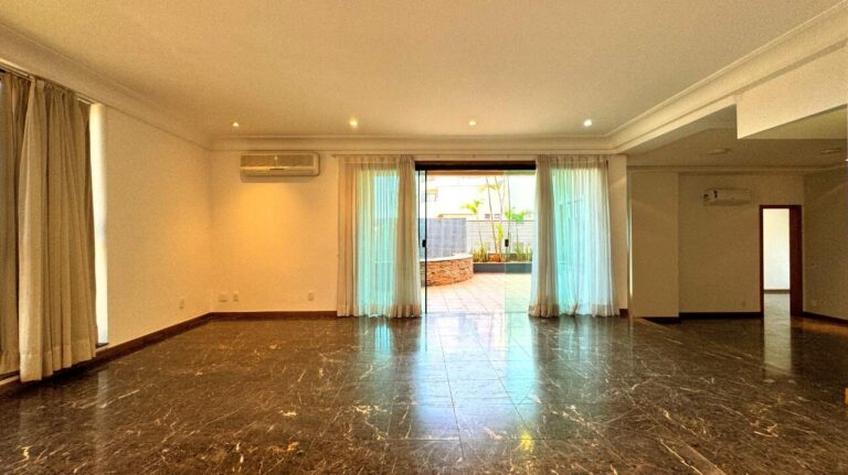 Apartamento Duplex à venda no Jardim Irajá: sala de estar