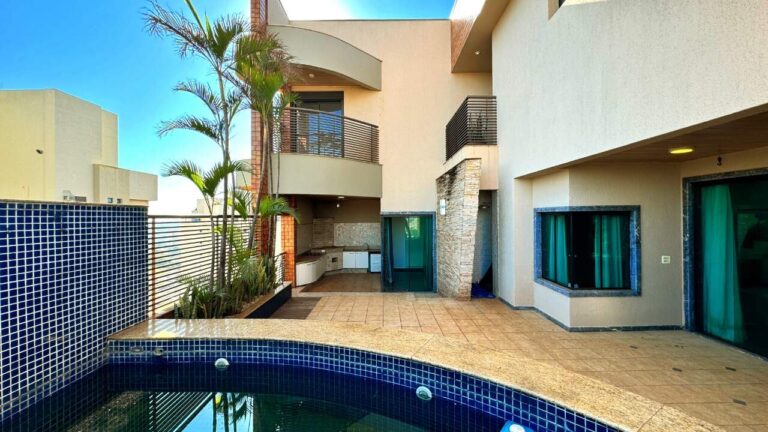 Apartamento Duplex à venda no Jardim Irajá: piscina