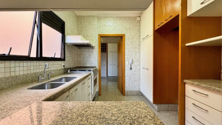 Apartamento Duplex à venda no Jardim Irajá: cozinha