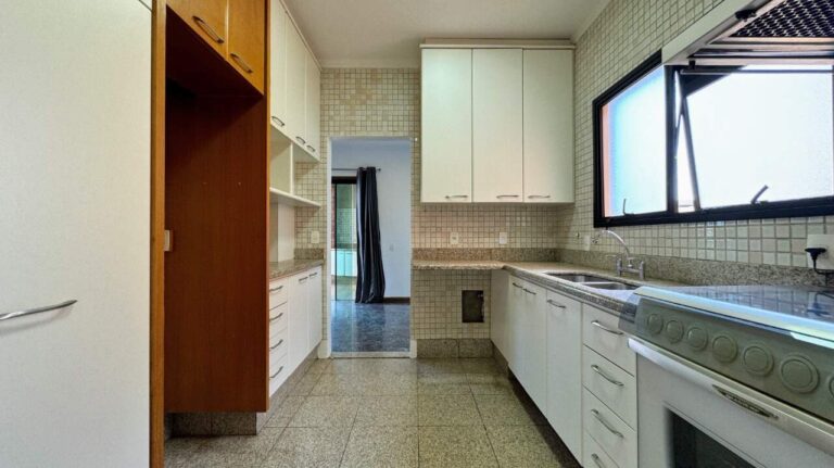 Apartamento Duplex à venda no Jardim Irajá: cozinha