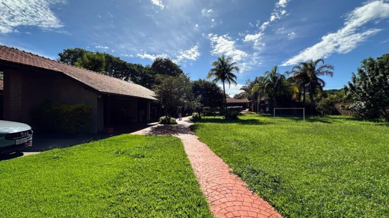 Chácara à venda no Parque São Sebastião: Entrada