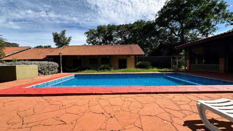 Chácara à venda no Parque São Sebastião: Piscina