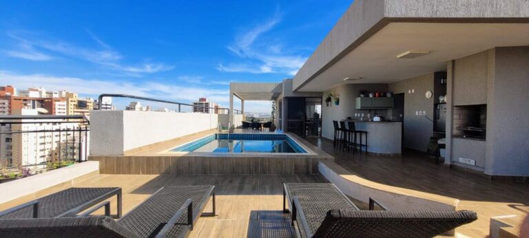Apartamento Duplex à venda no Centro: Piscina
