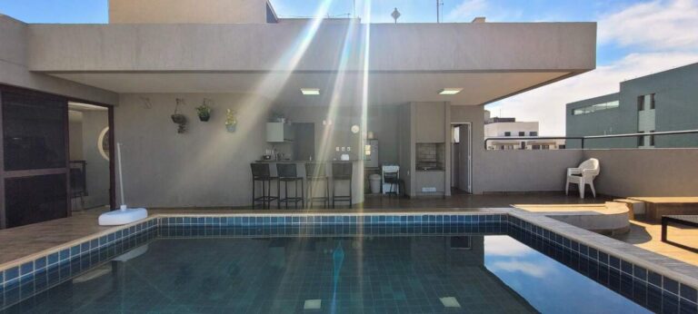 Apartamento Duplex à venda no Centro: Piscina