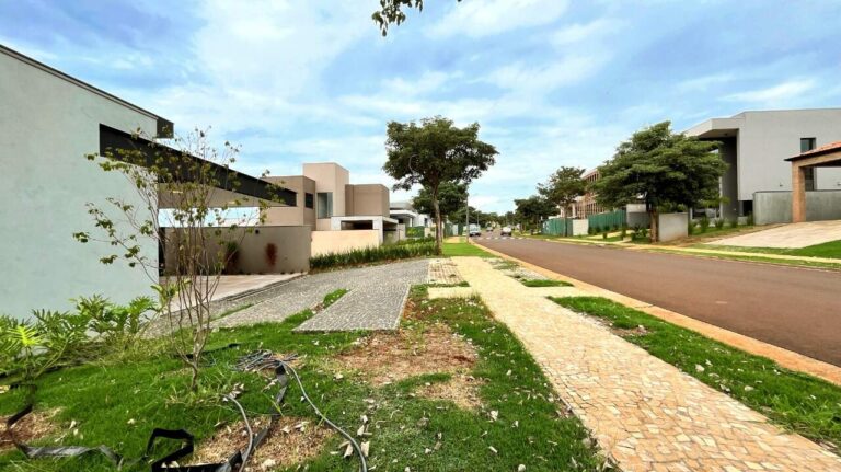 Casa em Condomínio à venda no Residencial e Empresarial Alphaville: fachada