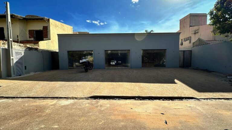 Loja para aluguel no Jardim Califórnia: Fachada