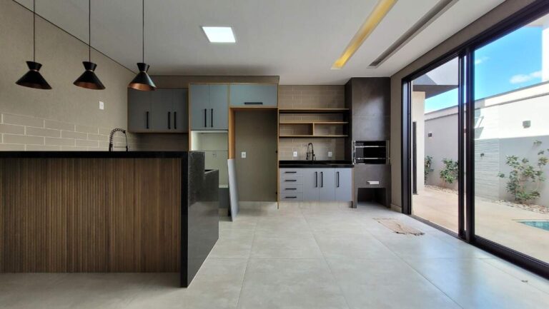Casa em Condomínio à venda no Jardim Valência: Varanda Gourmet