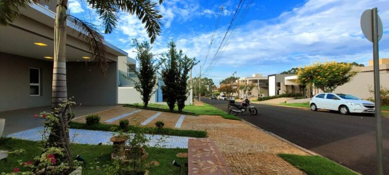 Casa em Condomínio à venda no Condomínio Villa Romana: fachada