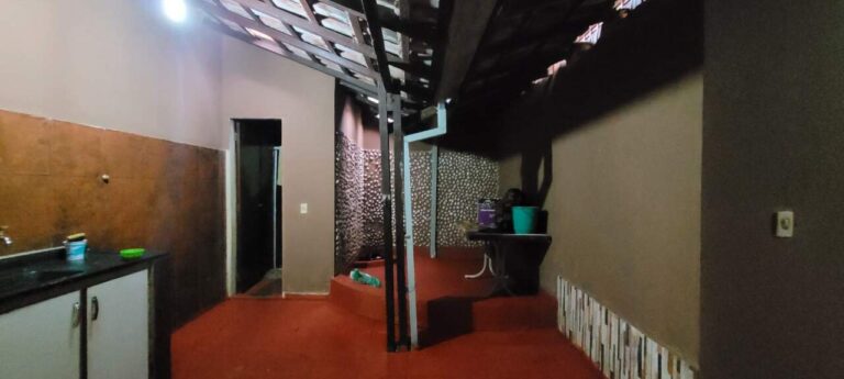 Casa à venda no Centro: quintal