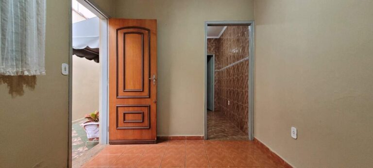 Casa à venda no Centro: sala ed cula