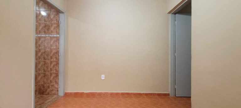 Casa à venda no Centro: sala ed cula