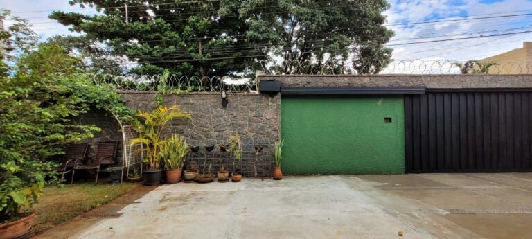 Casa à venda no Alto da Boa Vista: garagem