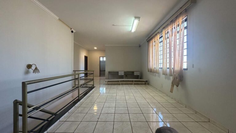 Casa Comercial à venda no Nova Ribeirânia: