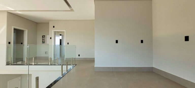 Casa em Condomínio para aluguel no Residencial e Empresarial Alphaville: sala ntima