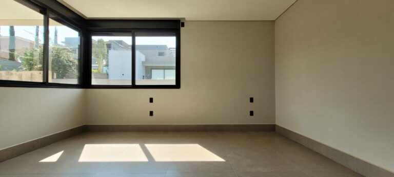 Casa em Condomínio para aluguel no Residencial e Empresarial Alphaville: su te m ster