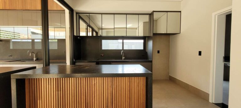 Casa em Condomínio para aluguel no Residencial e Empresarial Alphaville: cozinha