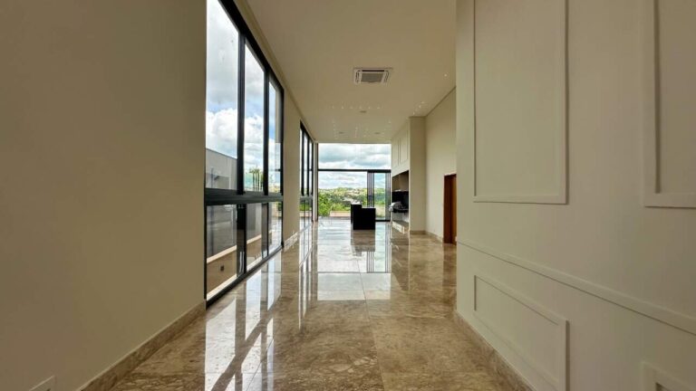 Casa em Condomínio à venda no Condomínio Arara Vermelha:
