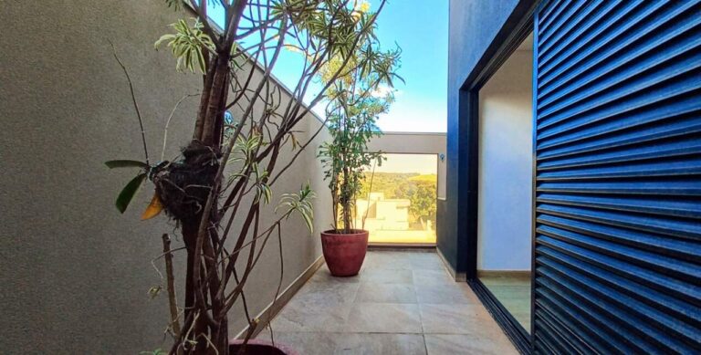 Casa em Condomínio à venda no Residencial e Empresarial Alphaville: Su te m ster