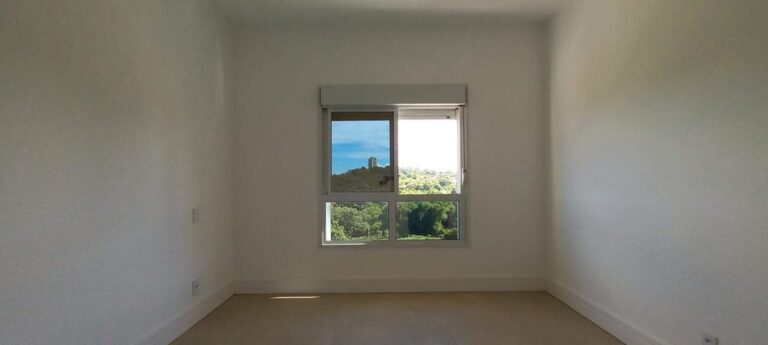 Apartamento à venda no Jardim Ilhas do Sul: Su te m ster