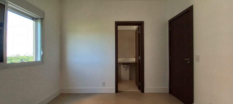Apartamento à venda no Jardim Ilhas do Sul: Su te 2